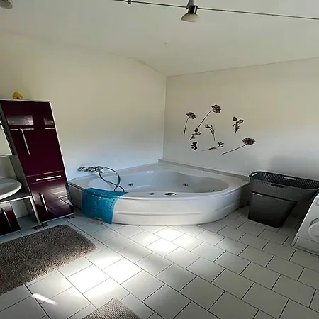 In Mauerbach Near Vienna With Pool Hotel Gablitz